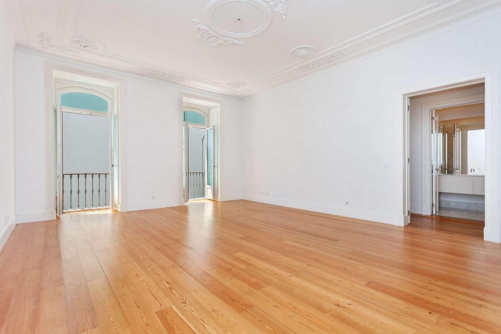 Apartamento T1 com estacionamento, Avenida da Liberdade, Lisboa - Imagem 3