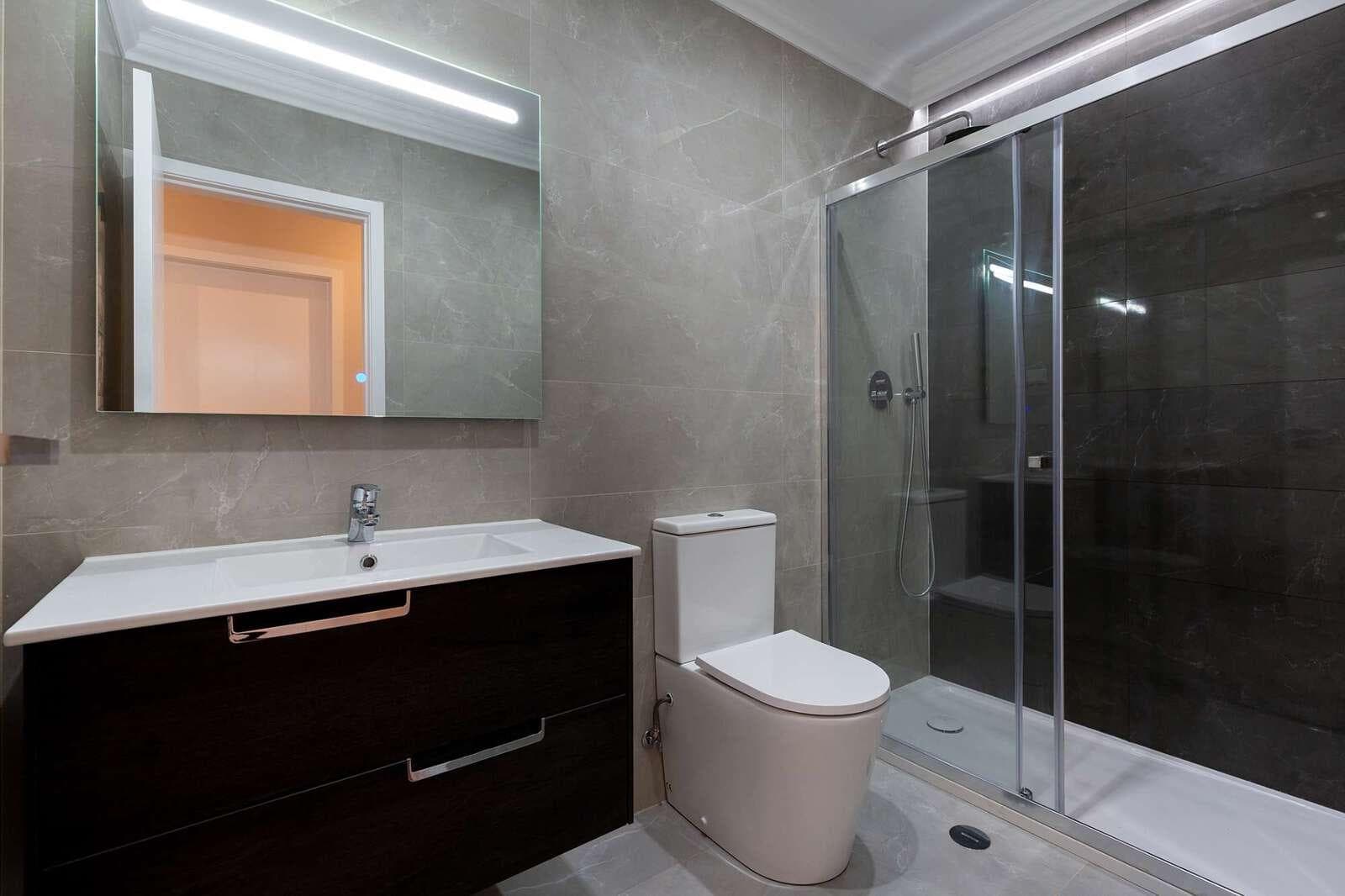4 Bedroom Apartment new, Baixa, Lisboa - Image 18