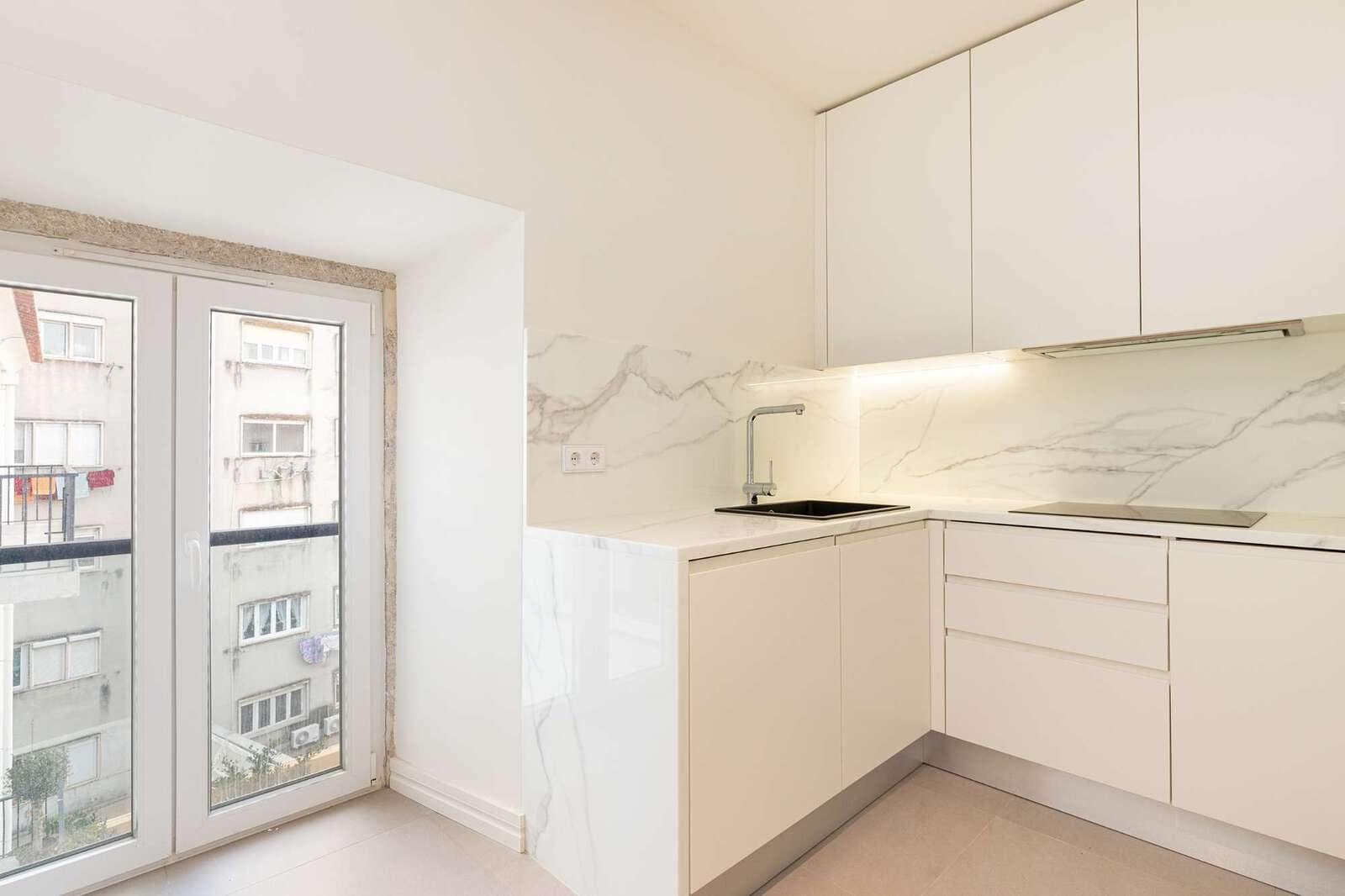 Apartamento T2 com vista, Arroios, Lisboa - Imagem 12