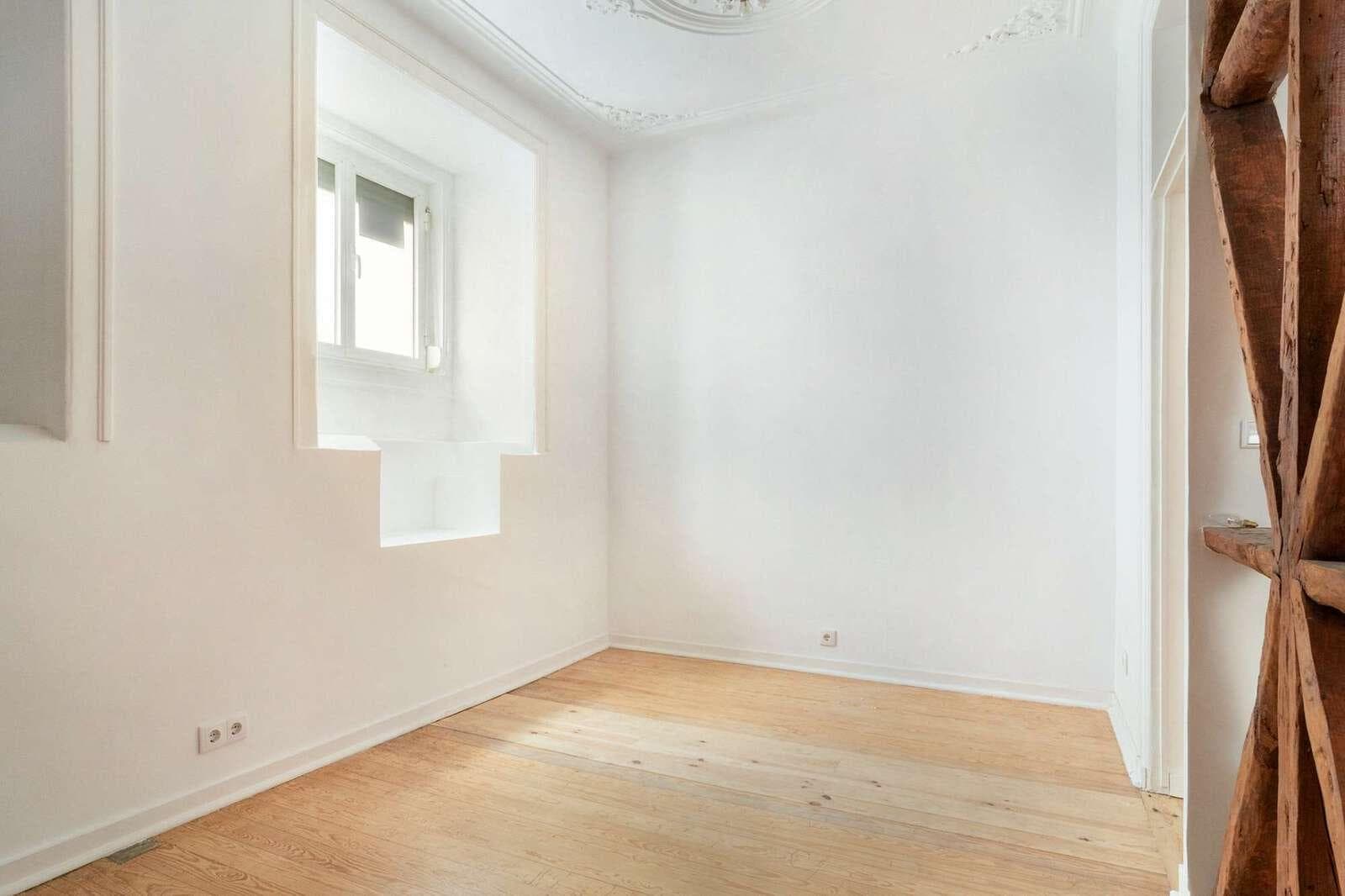 Immeuble, Arroios, Lisboa - Image 3