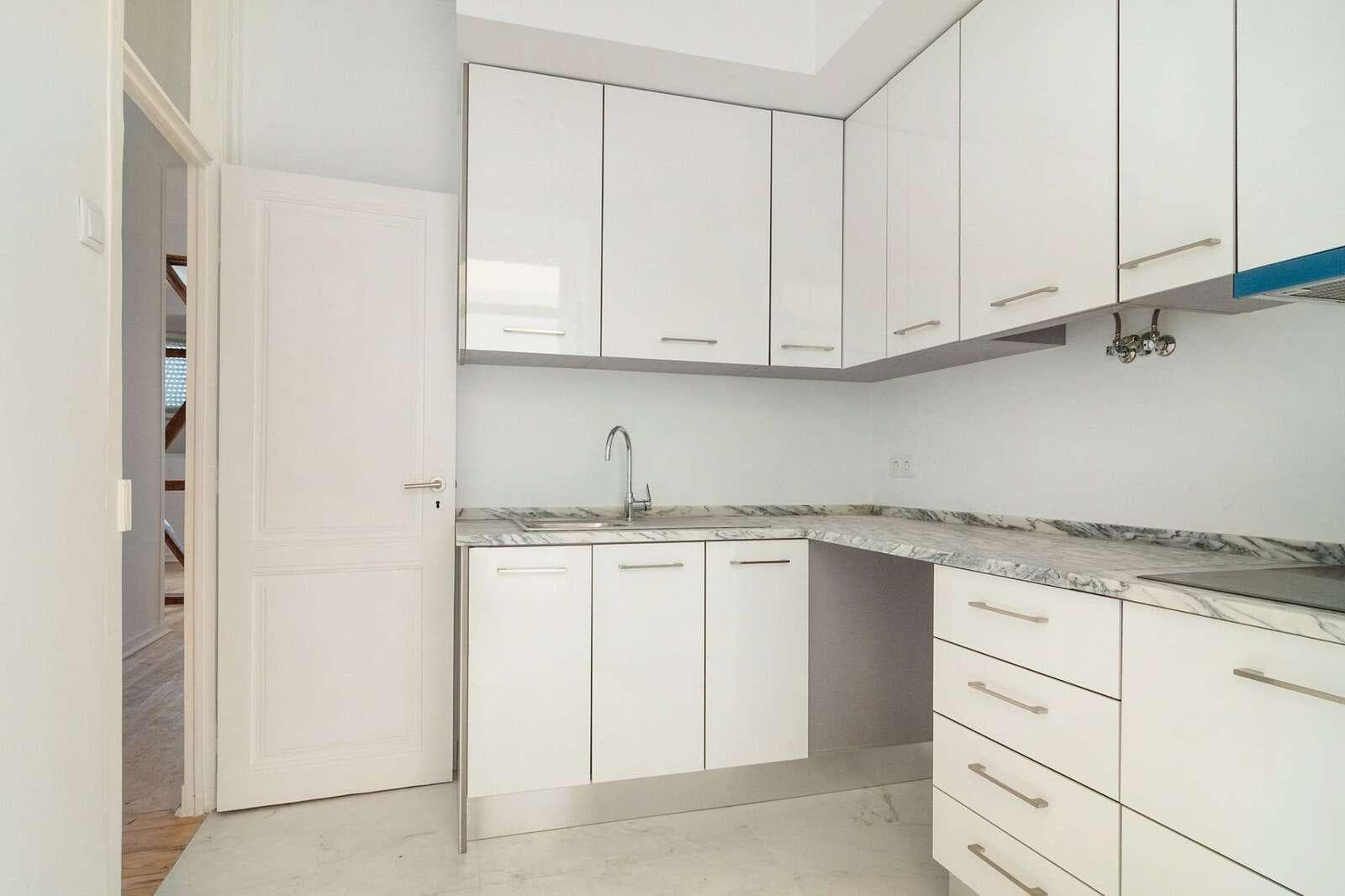 Immeuble, Arroios, Lisboa - Image 15