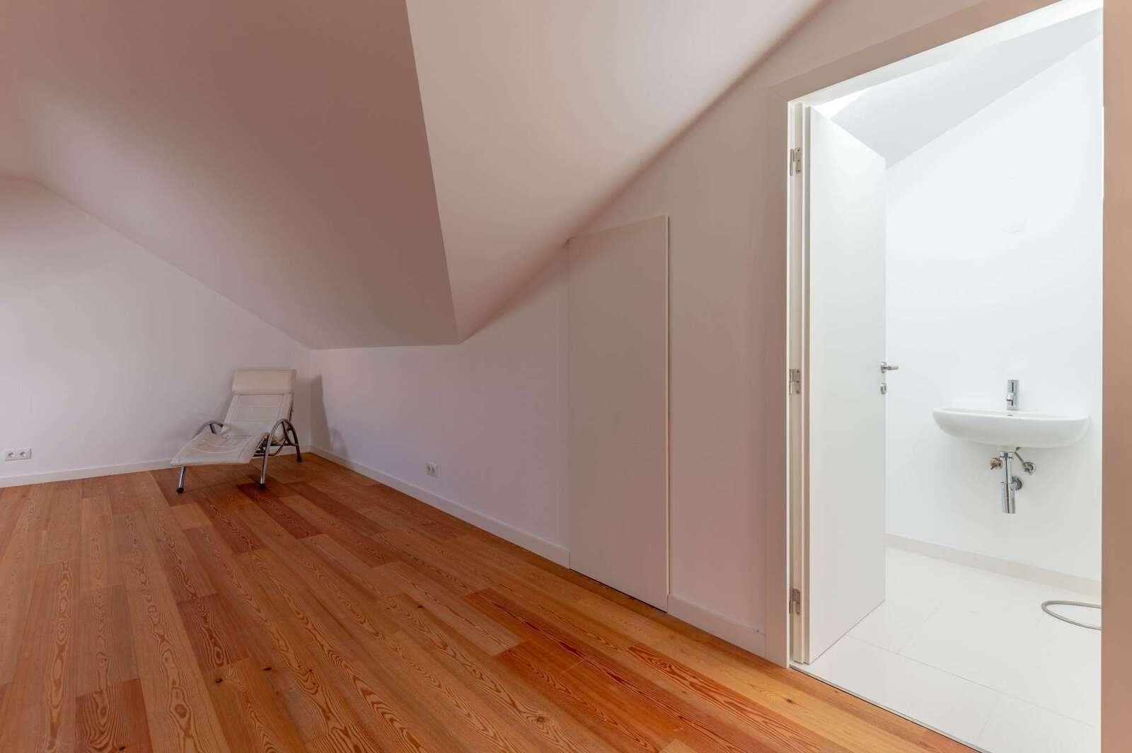 Moradia T4 com piscina, Bicesse, Cascais - Imagem 36