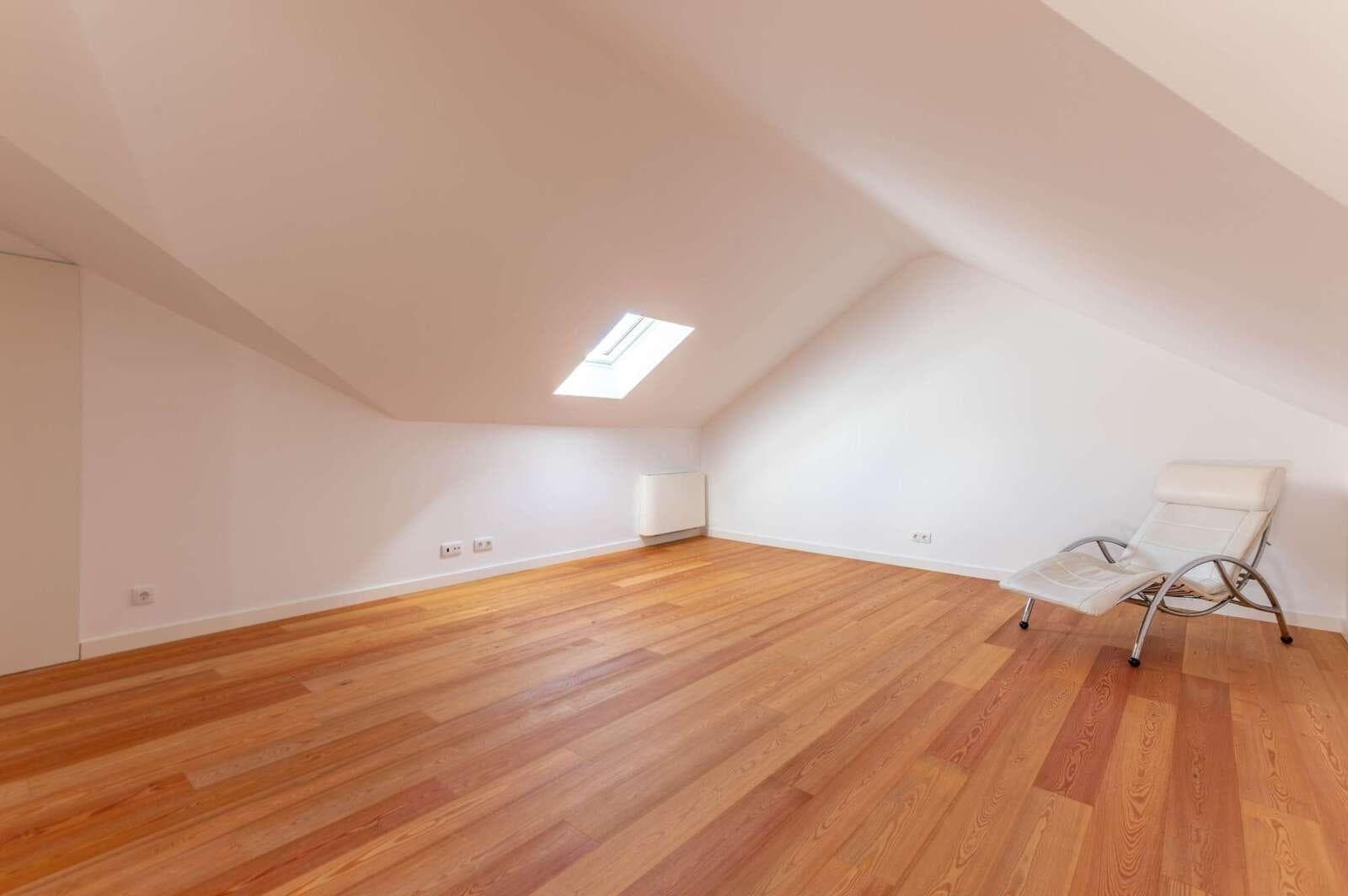 Moradia T4 com piscina, Bicesse, Cascais - Imagem 35