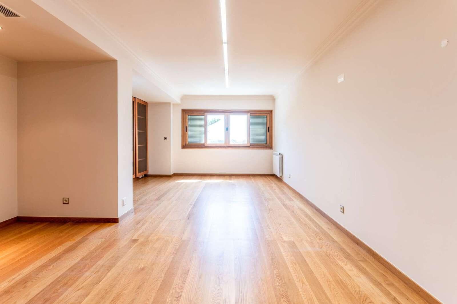 Apartamento T2 com estacionamento, Estoril, Cascais - Imagem 9