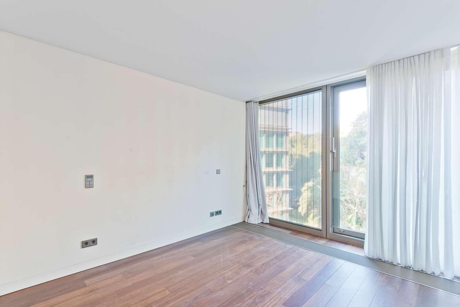 Apartamento T3 com piscina, Cascais - Imagem 13