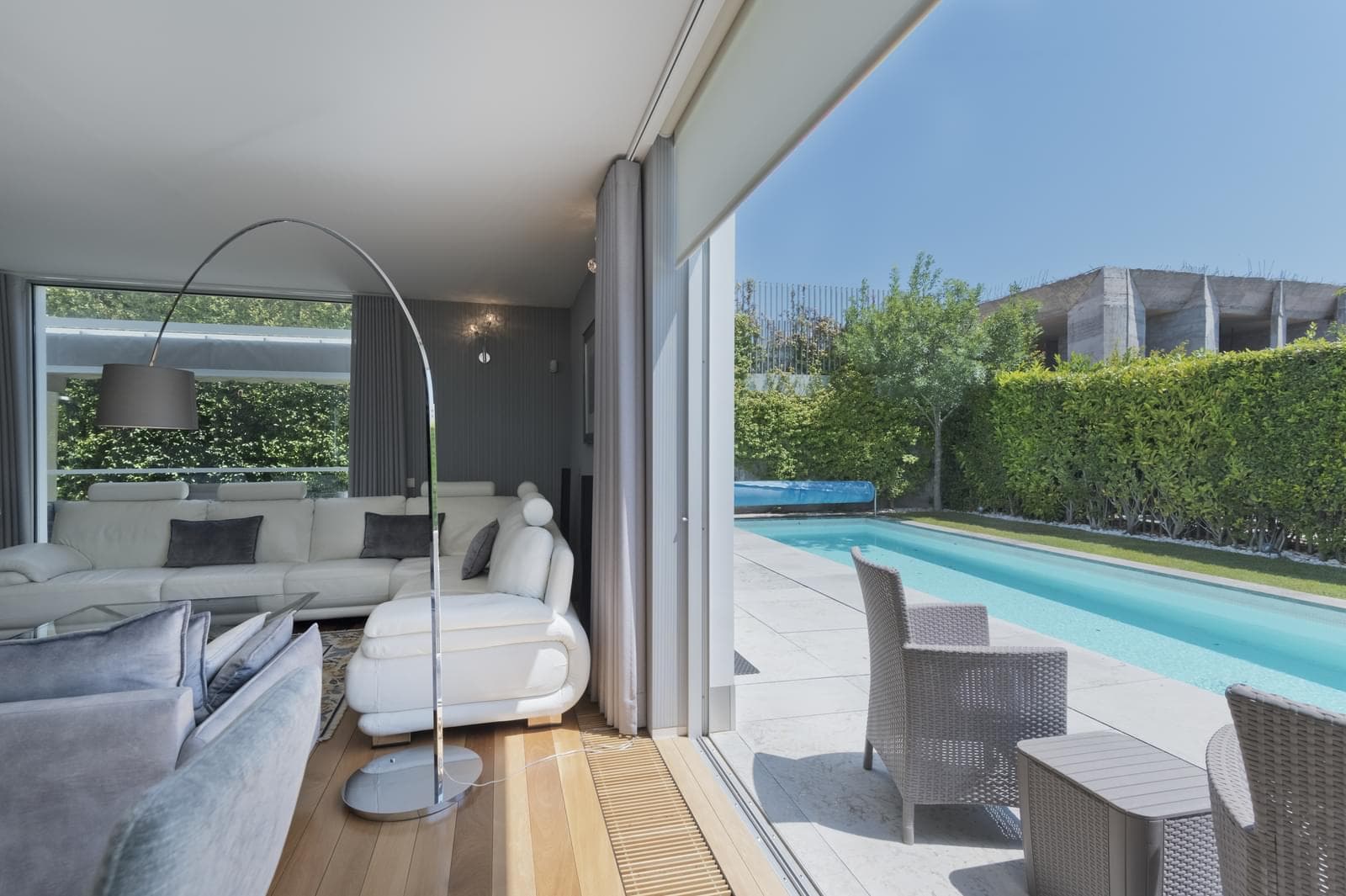 Moradia T5 + 1 com piscina, Carnaxide, Oeiras - Imagem 10