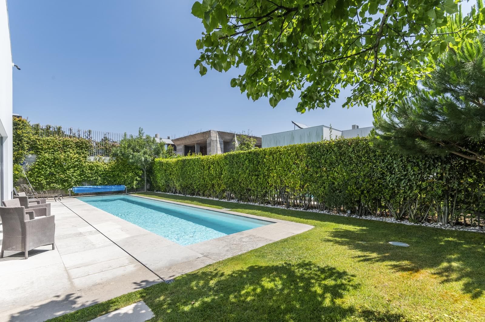 Moradia T5 + 1 com piscina, Carnaxide, Oeiras - Imagem 49
