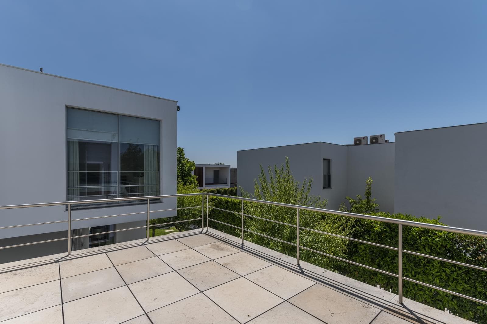 Moradia T5 + 1 com piscina, Carnaxide, Oeiras - Imagem 37