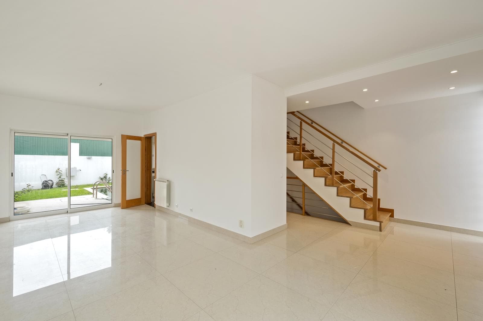 Moradia T3 com piscina, Tires, Cascais - Imagem 2