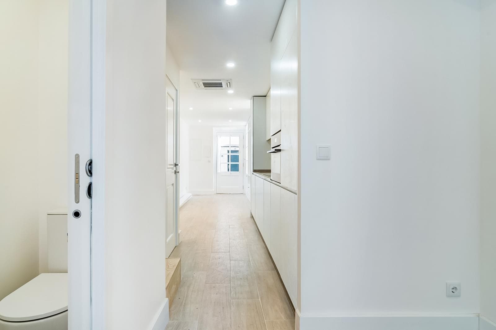 Apartamento T2 remodelado, Santos, Lisboa - Imagem 12