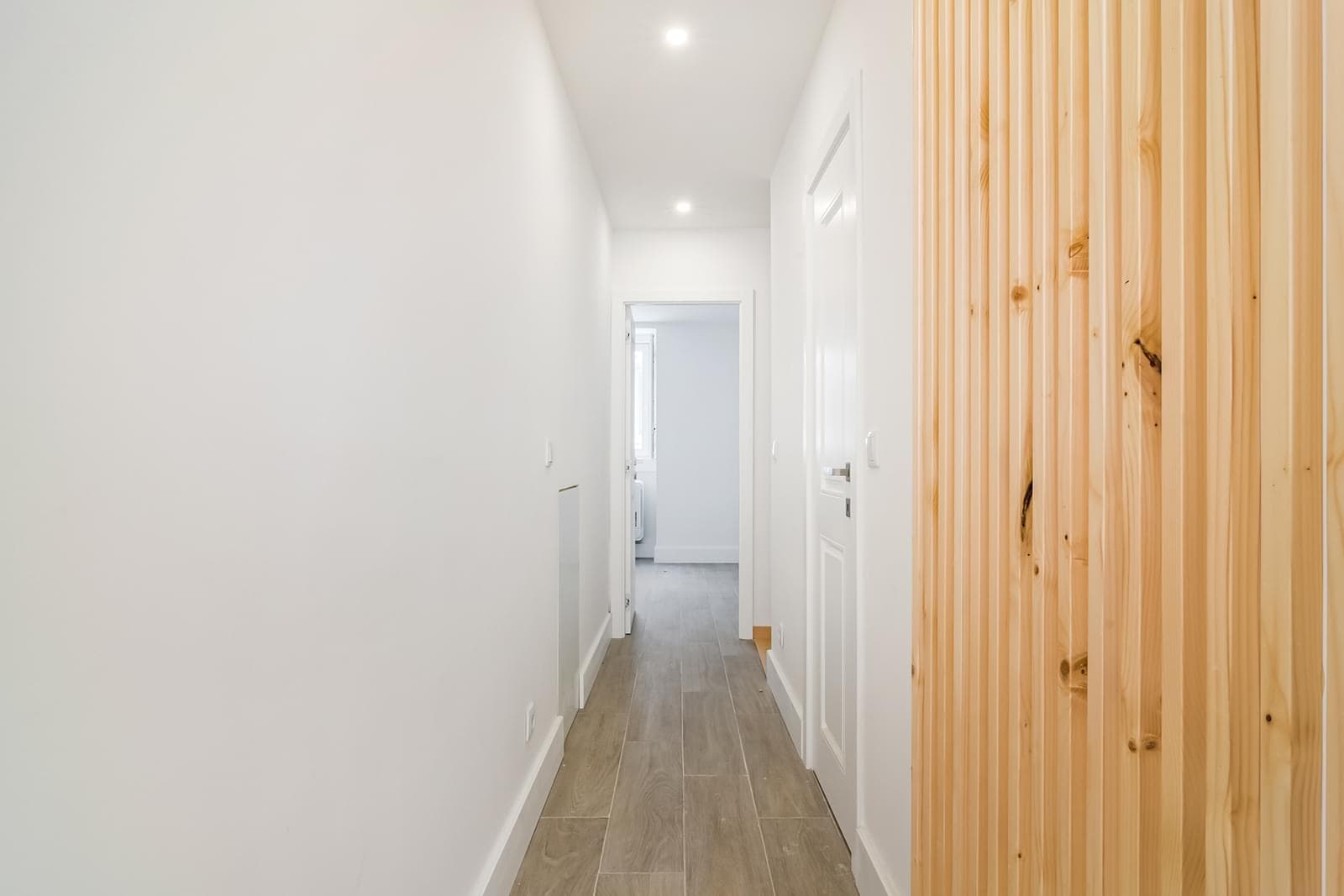 Apartamento T2 remodelado, Santos, Lisboa - Imagem 16