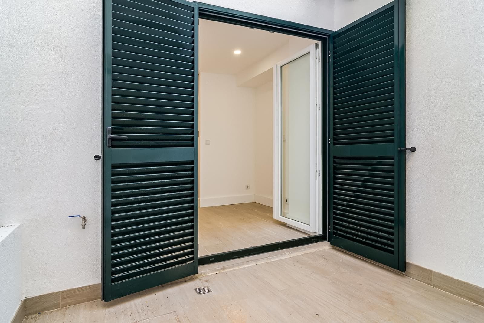 Apartamento T2 remodelado, Santos, Lisboa - Imagem 22