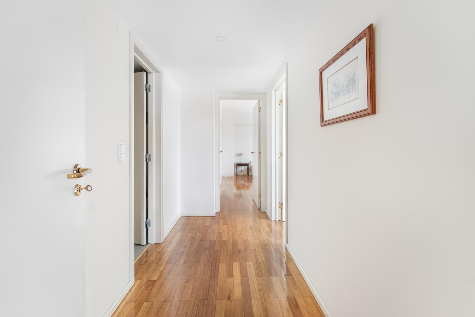 2 Bedroom Apartment with a view, Beato, Lisboa - Image 12