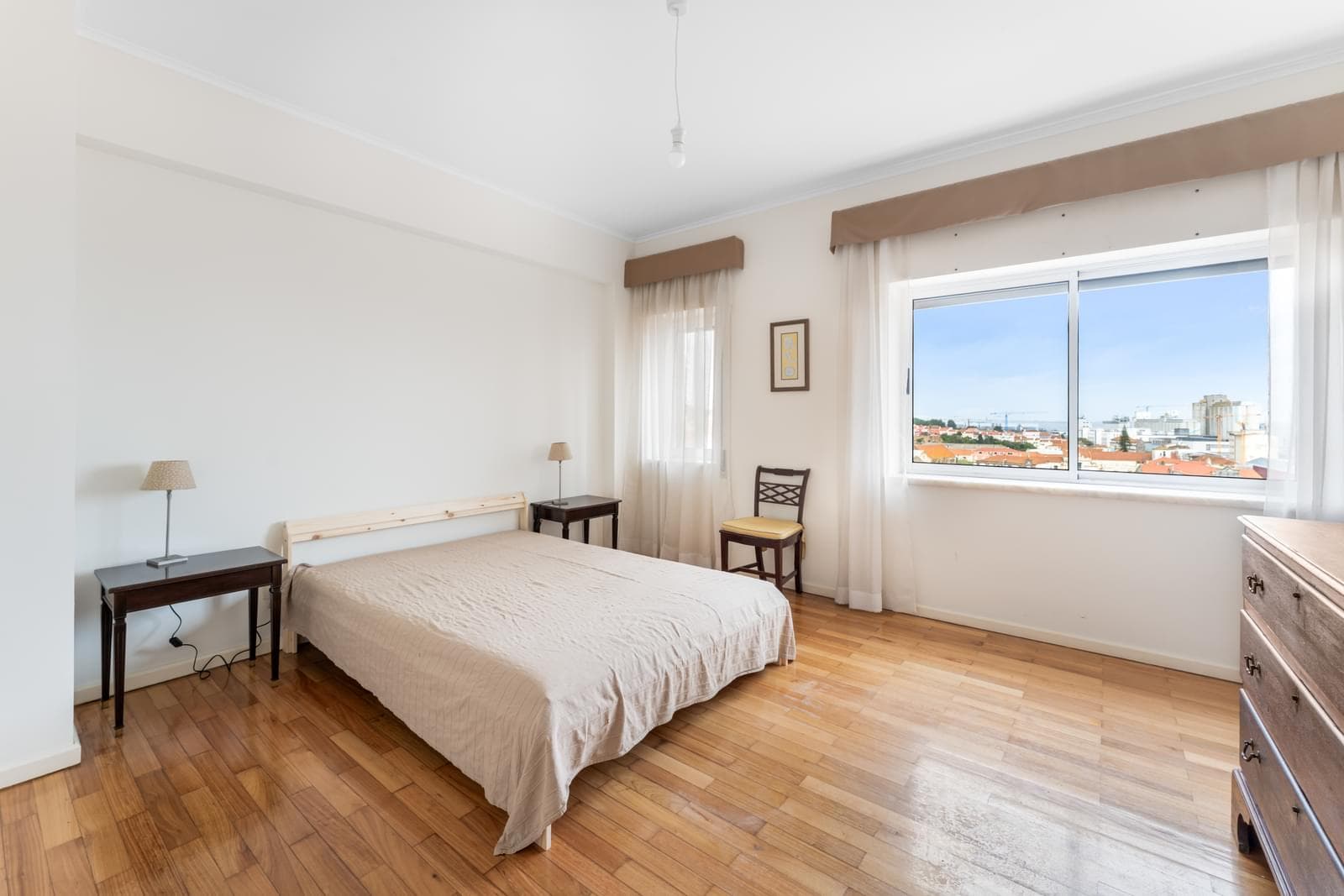2 Bedroom Apartment with a view, Beato, Lisboa - Image 15