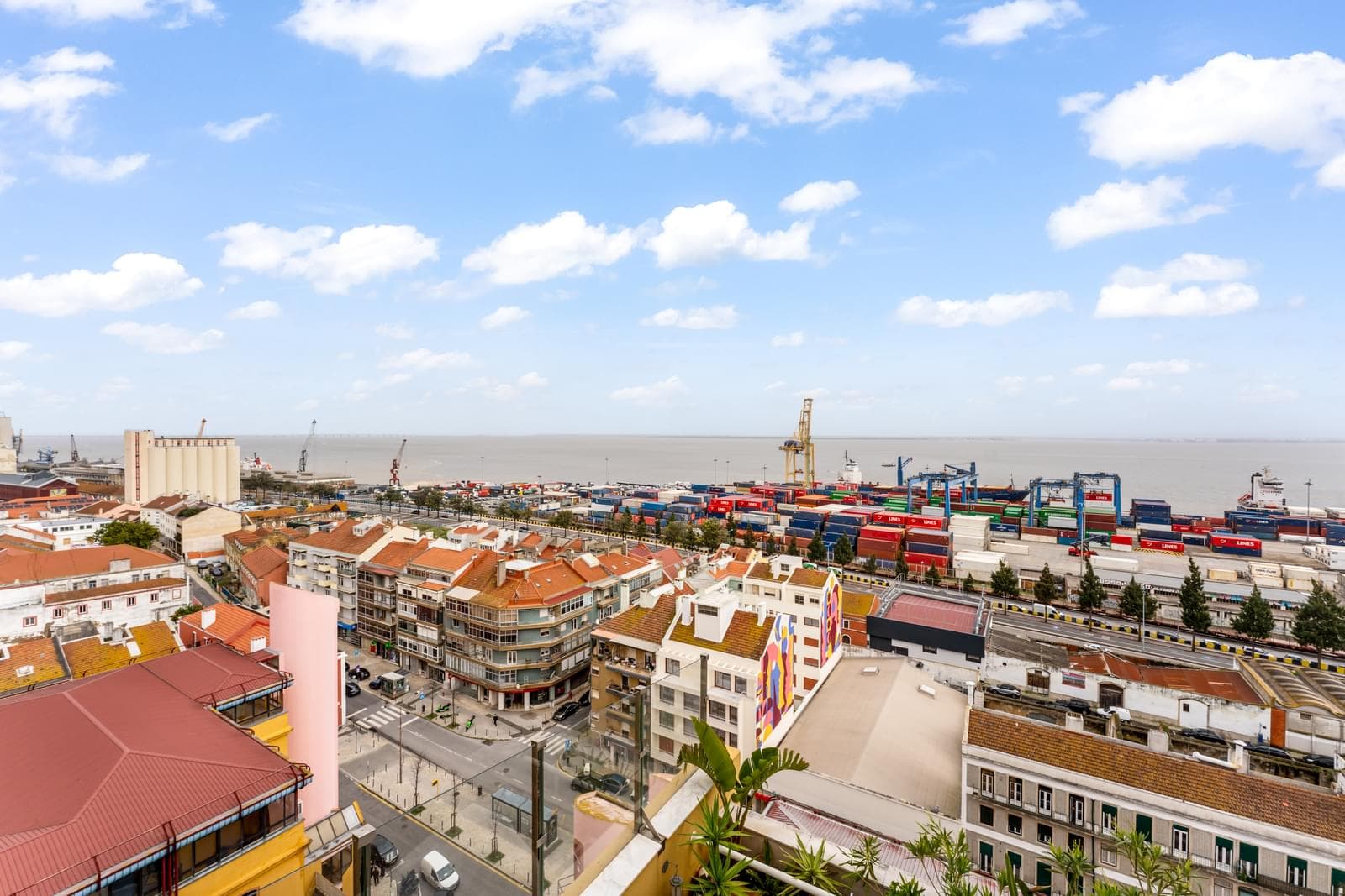 2 Bedroom Apartment with a view, Beato, Lisboa - Image 21