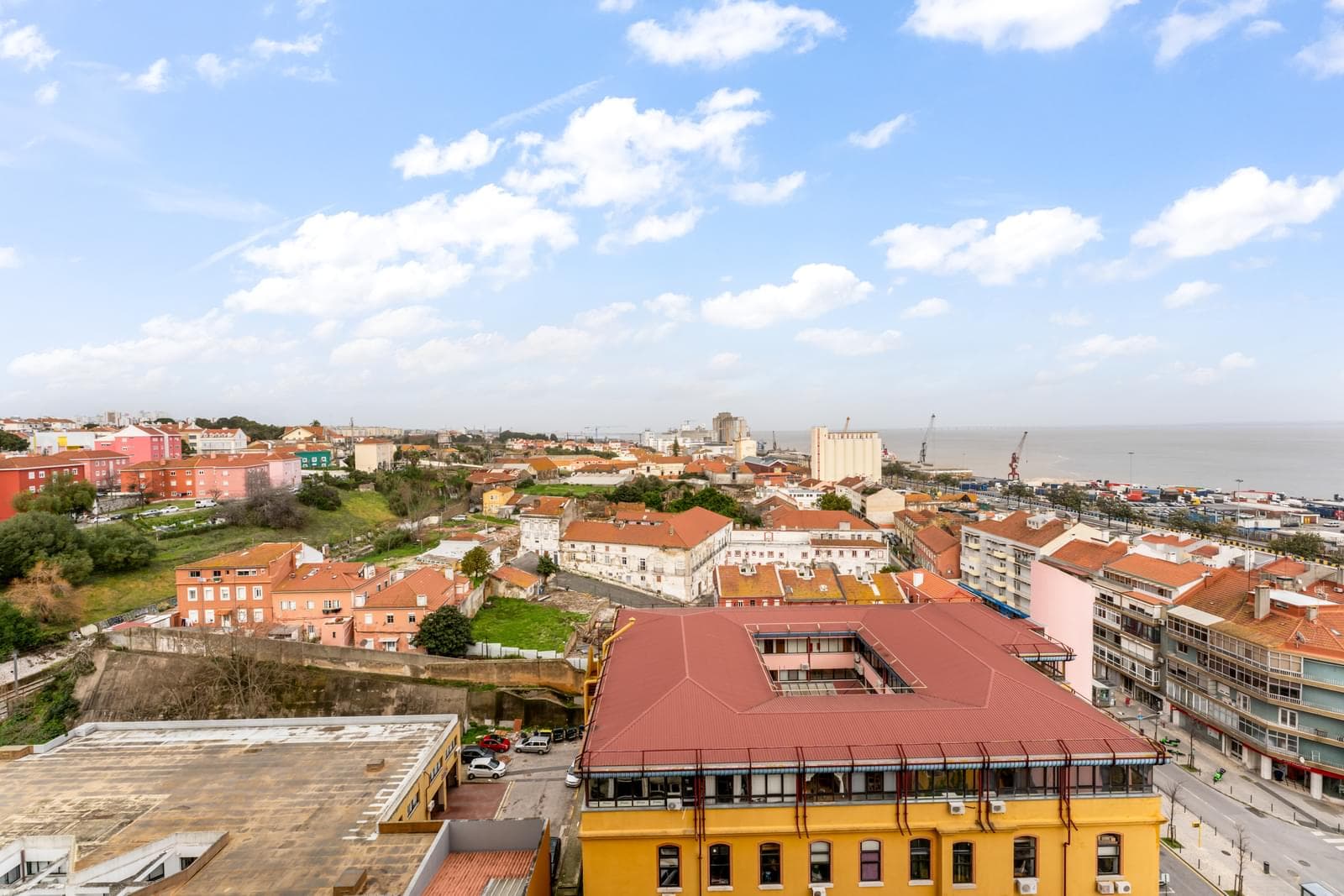 2 Bedroom Apartment with a view, Beato, Lisboa - Image 22