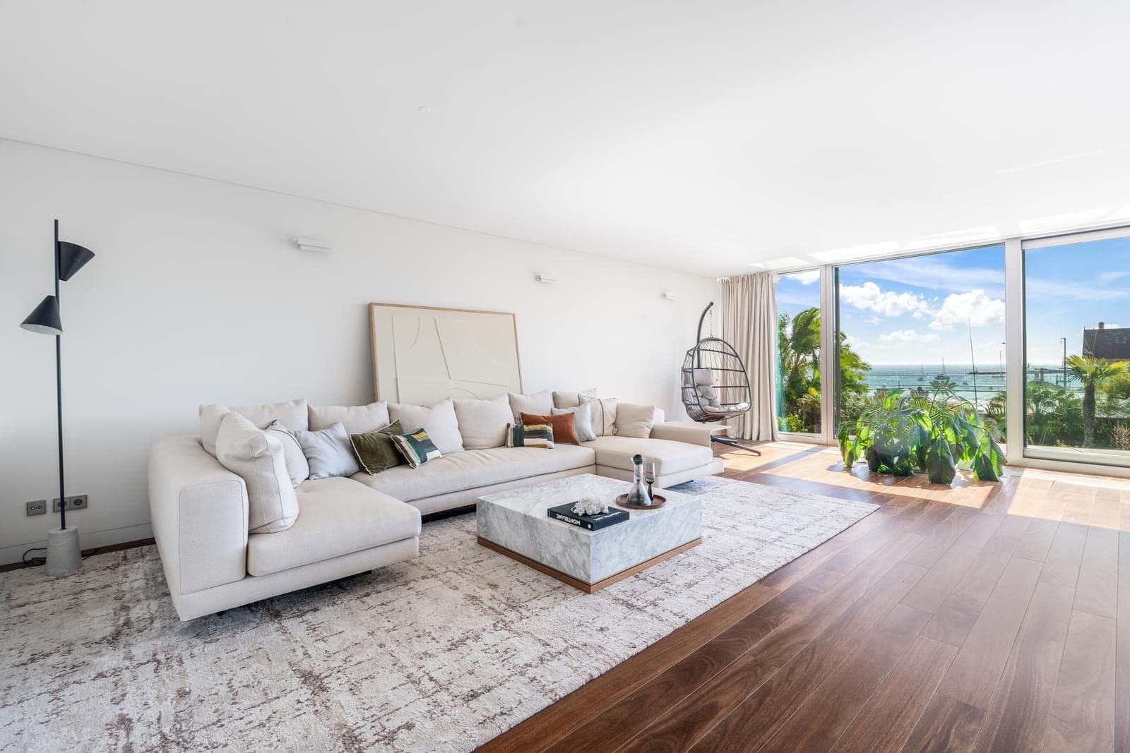 Apartamento T3 com piscina, Cascais - Imagem 1
