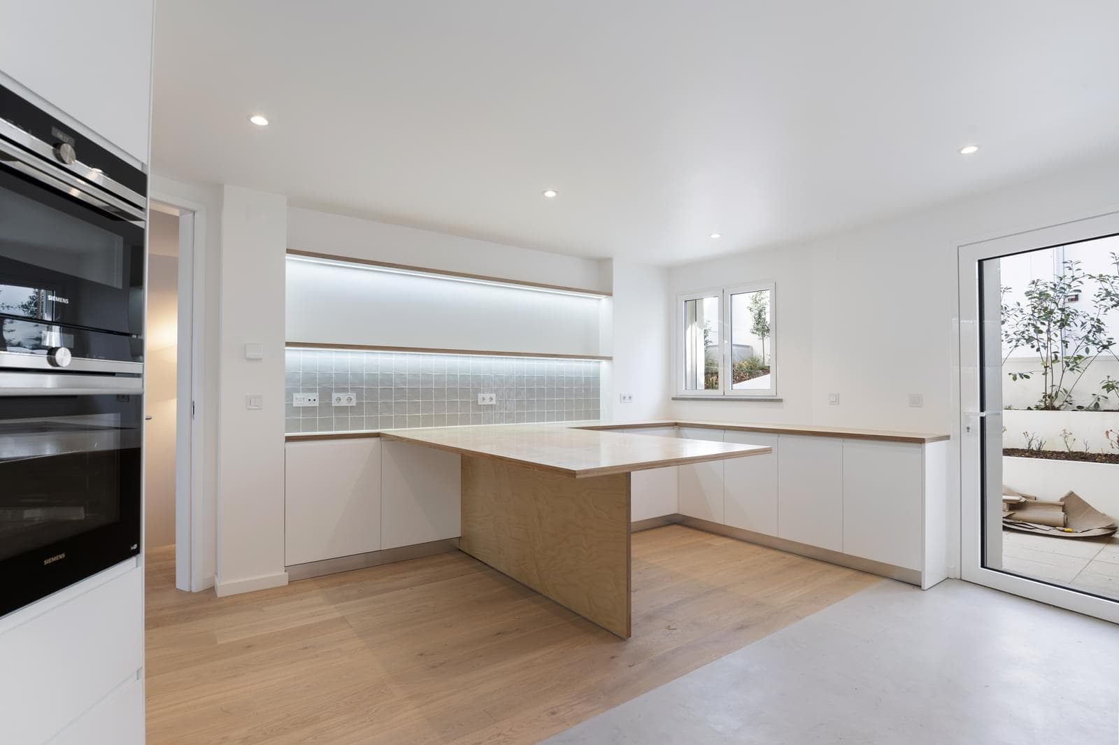 4 Bedroom House with swimming pool, Monte Estoril, Cascais - Image 27