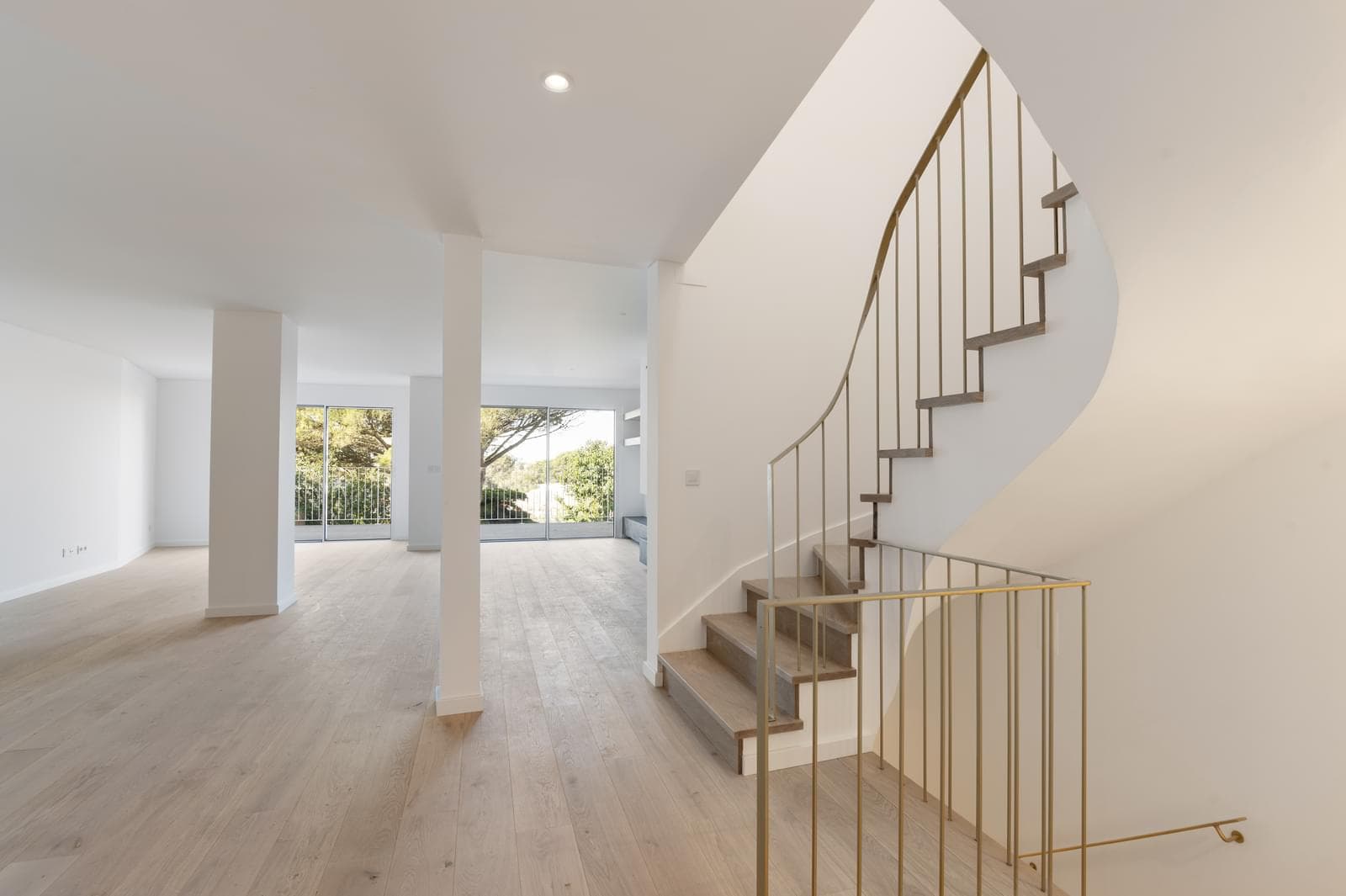 4 Bedroom House with swimming pool, Monte Estoril, Cascais - Image 26
