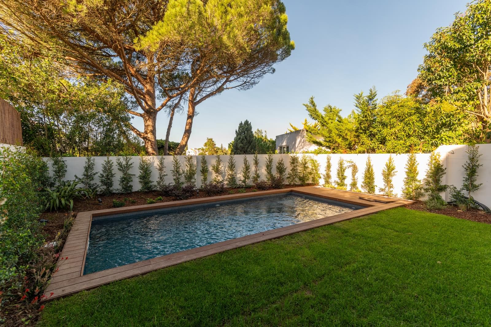 4 Bedroom House with swimming pool, Monte Estoril, Cascais - Image 10
