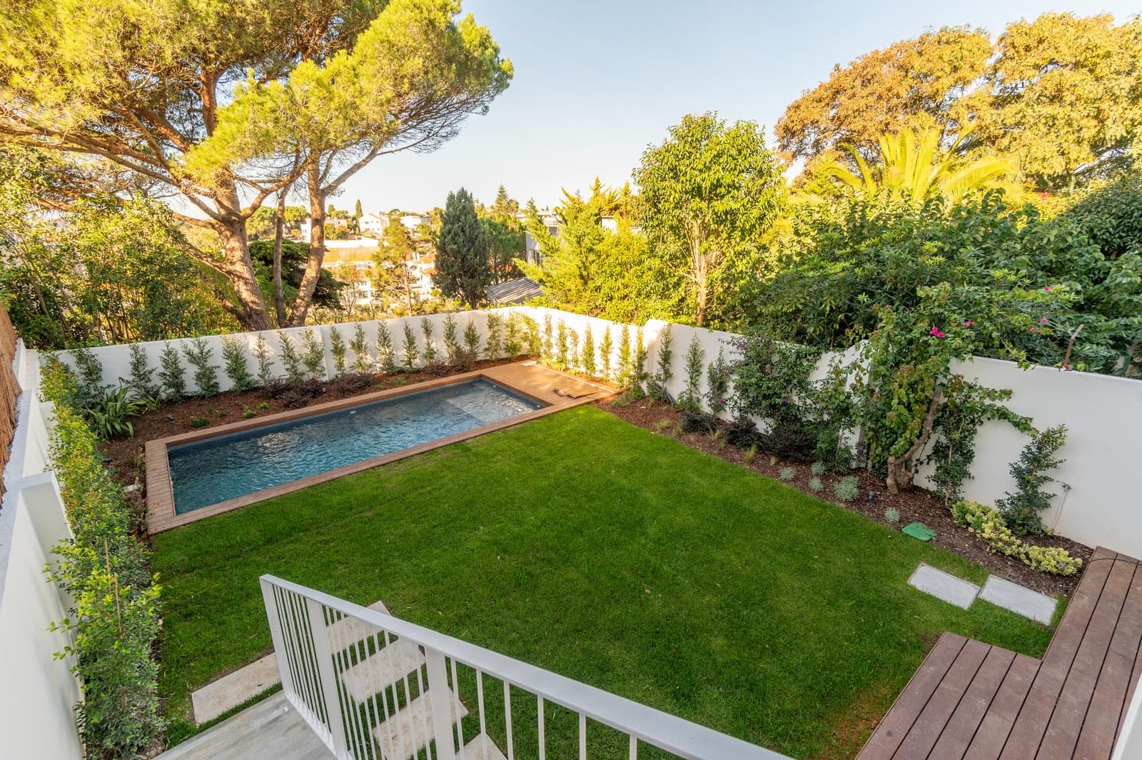 4 Bedroom House with swimming pool, Monte Estoril, Cascais - Image 11