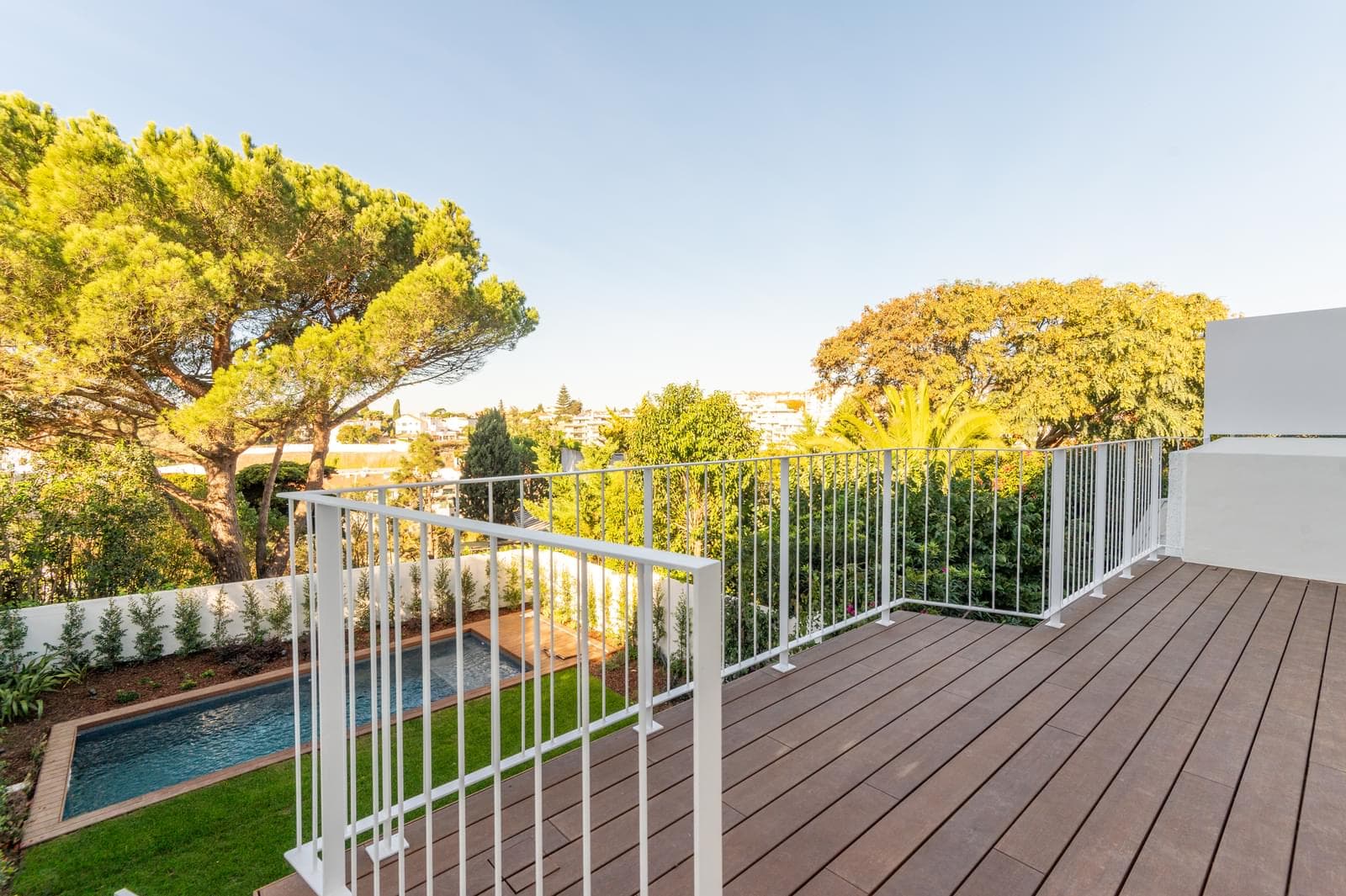 4 Bedroom House with swimming pool, Monte Estoril, Cascais - Image 17