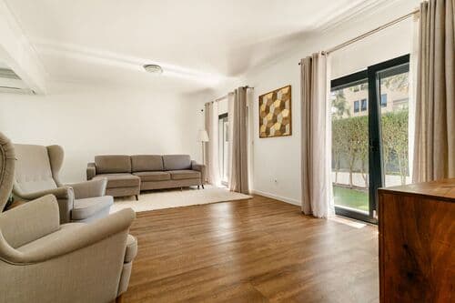 PF30600 - Moradia T4 com jardim, Bairro do Rosário, Cascais - Imagem 8