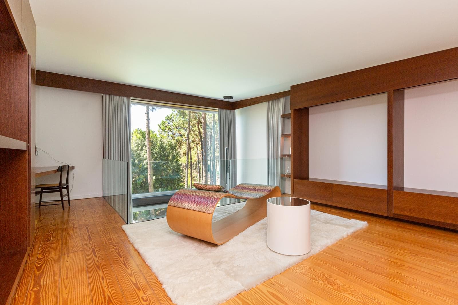 4 Bedroom House with swimming pool, Aroeira, Almada - Image 39