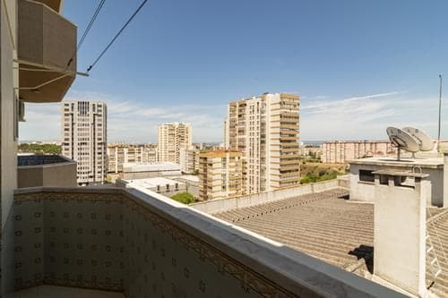 PF31038 - Apartamento T4 com estacionamento, Areeiro, Lisboa - Imagem 30