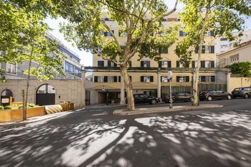 PF31059 - Appartement 4 + 2 pièces avec vue, Estrela, Lisboa - Image 28