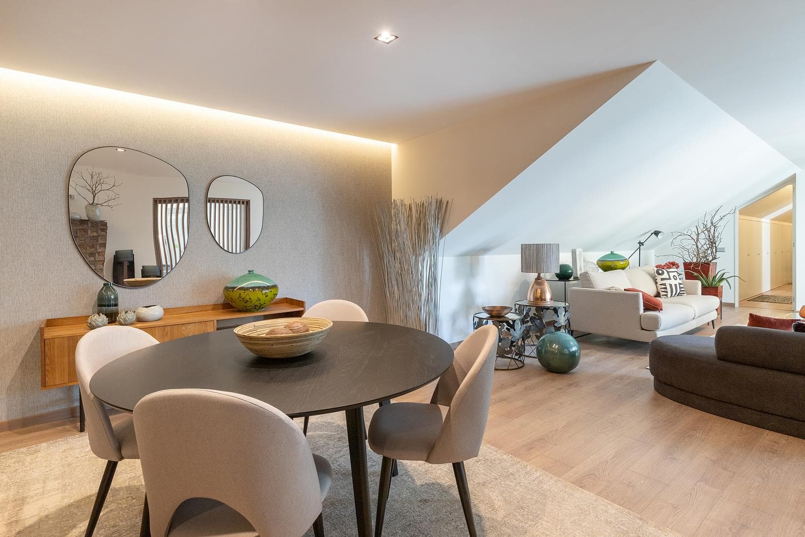 4 Bedroom Apartment with parking, Alcântara, Lisboa - Image 8