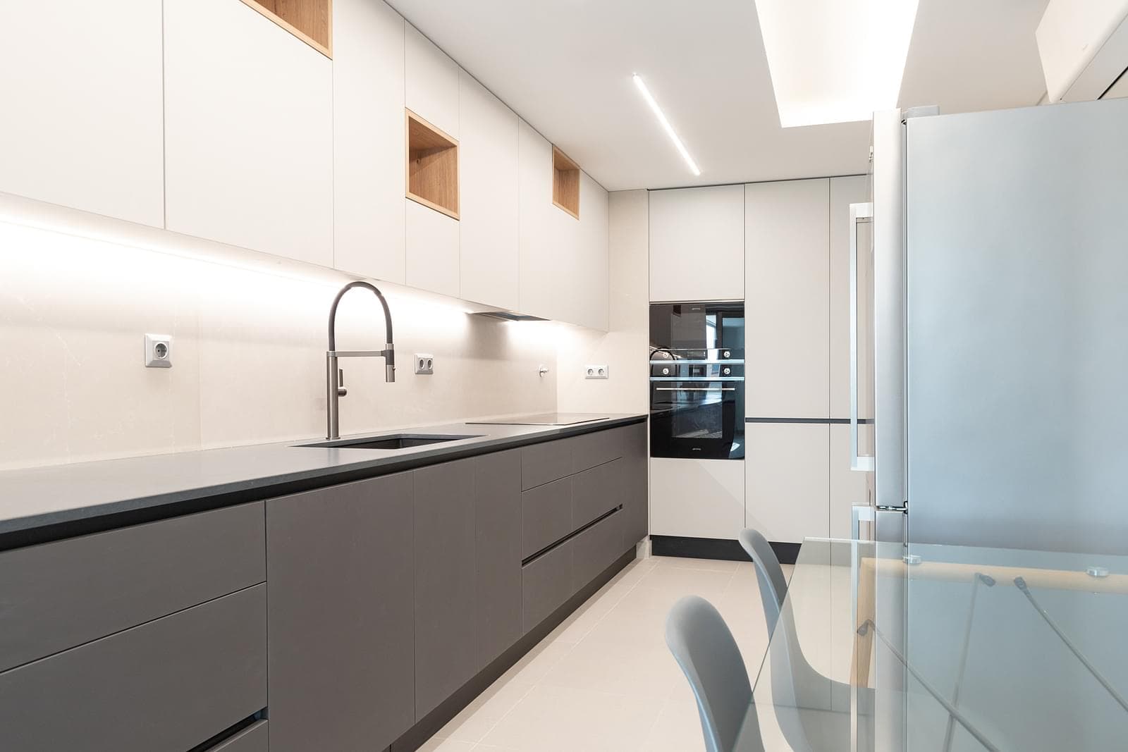 4 Bedroom Apartment with parking, Alcântara, Lisboa - Image 14