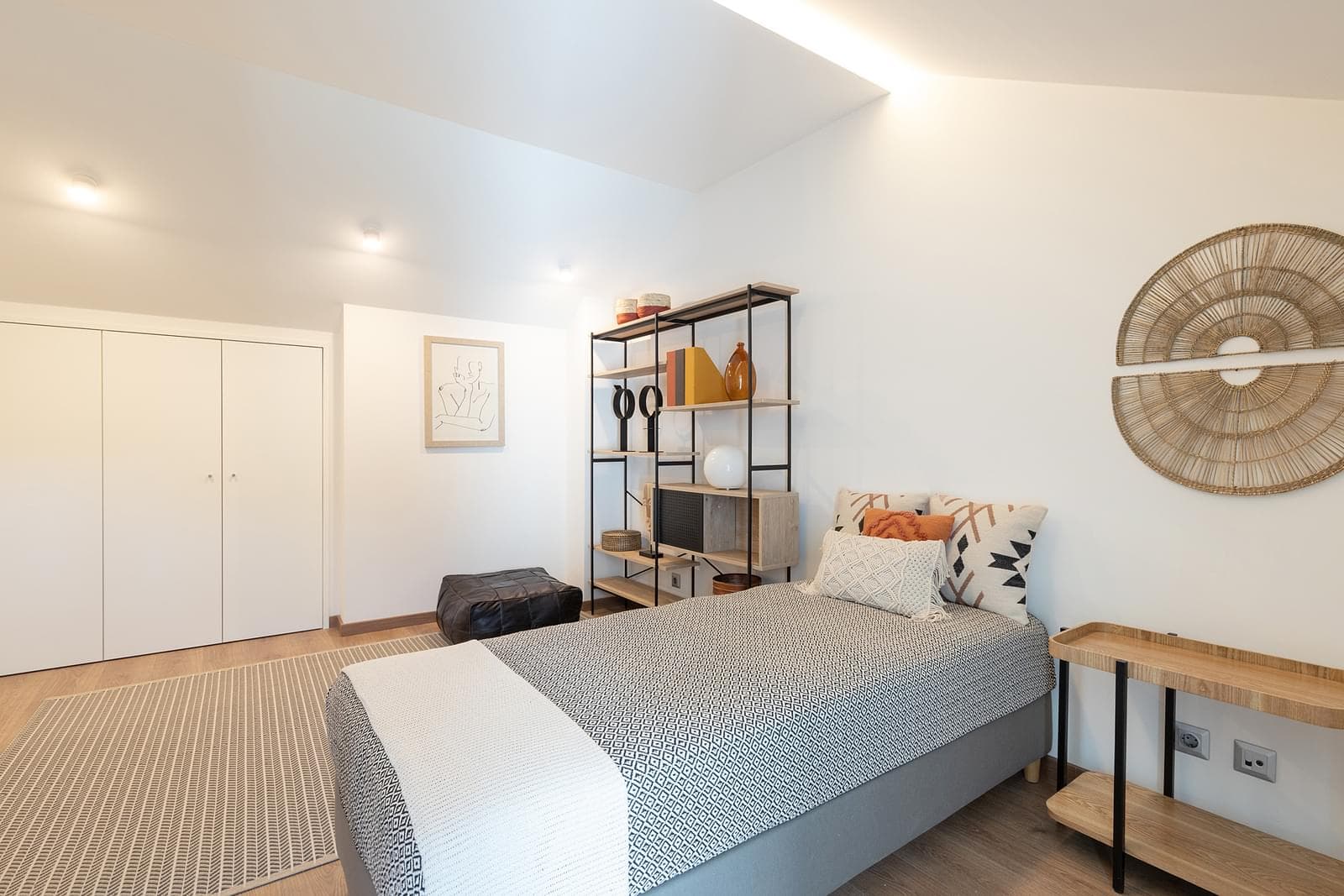 4 Bedroom Apartment with parking, Alcântara, Lisboa - Image 28