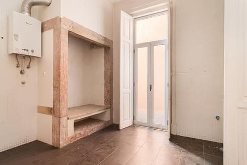PF31640 - Prédio Habitacional, Santo António, Lisboa - Imagem 16