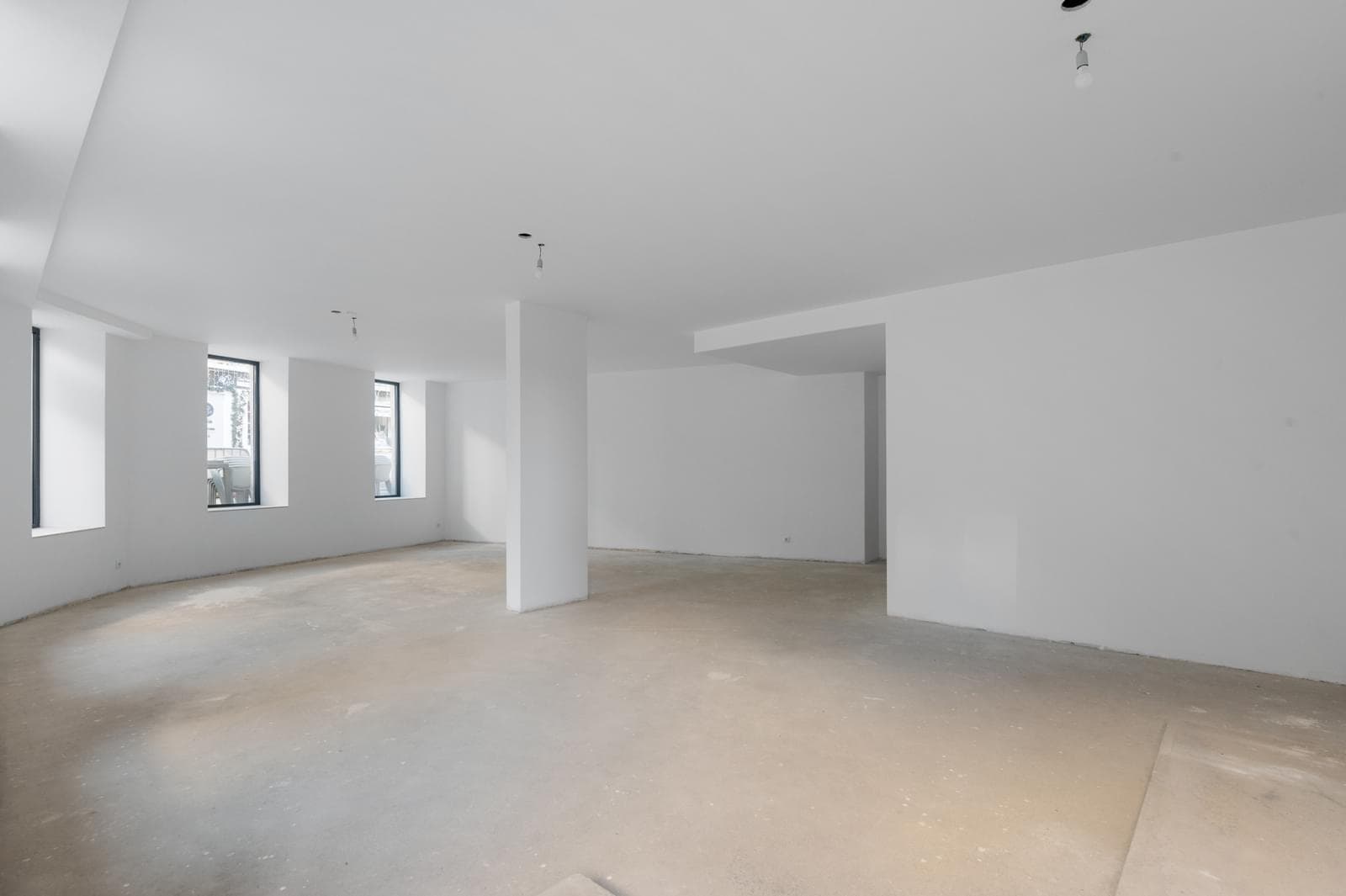 Shop 116 m2, Centro Histórico de Oeiras, Oeiras - Image 2