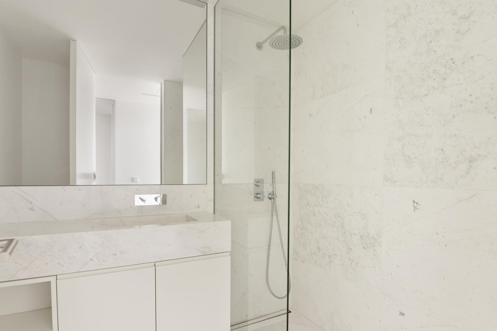 4 Bedroom Duplex with swimming pool, Gandarinha, Cascais - Image 11