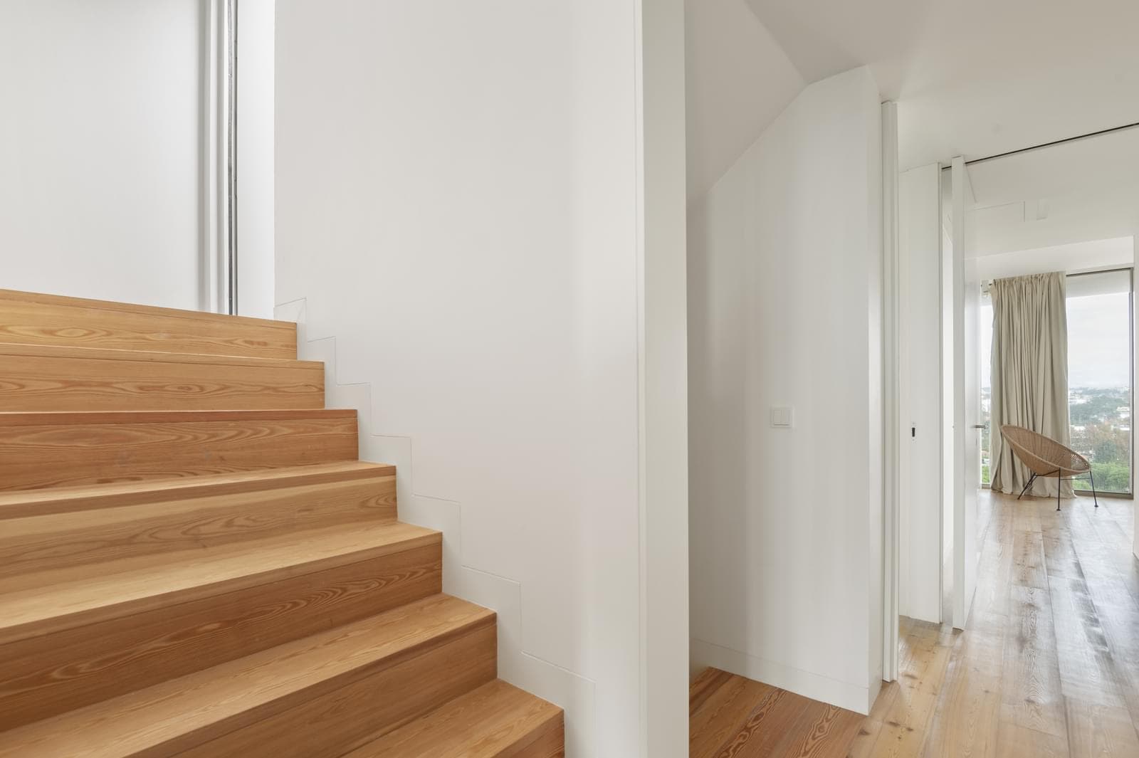 4 Bedroom Duplex with swimming pool, Gandarinha, Cascais - Image 14