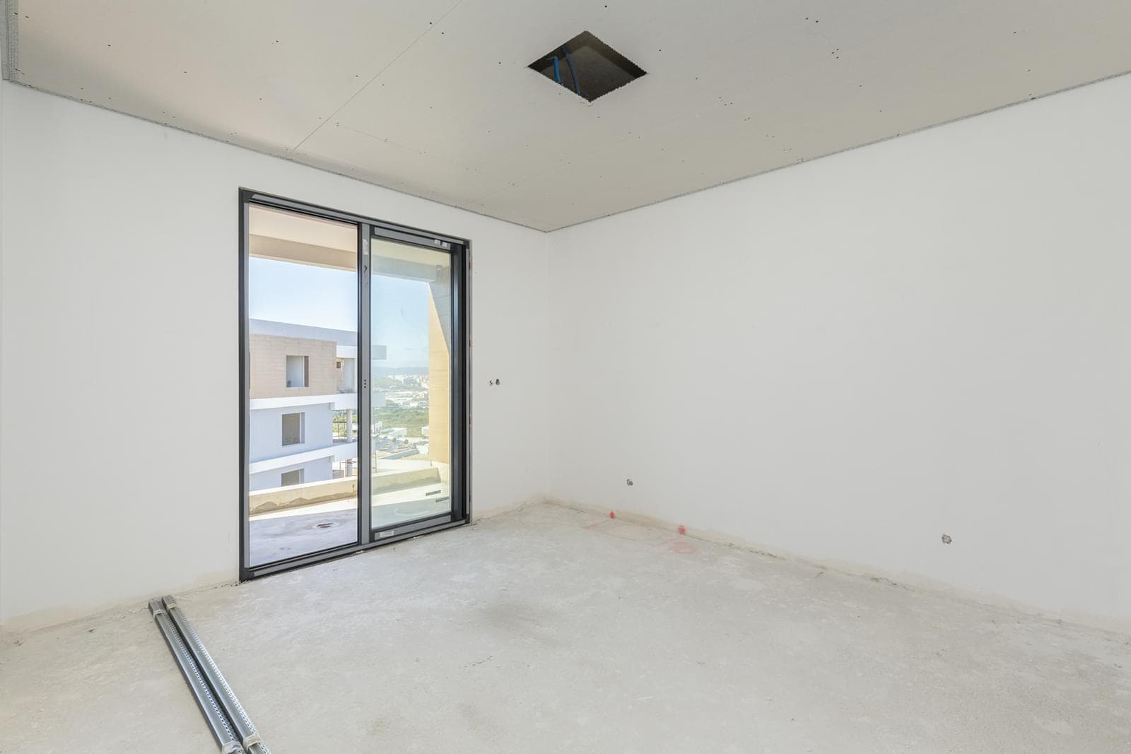 Apartamento T5 com estacionamento, Serra de Carnaxide, Amadora - Imagem 13