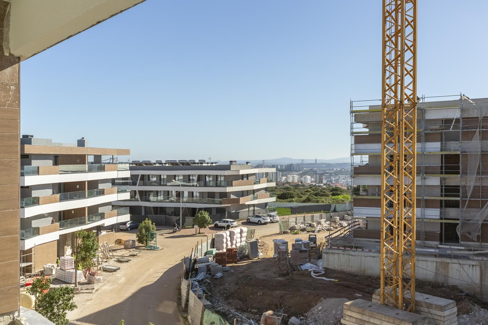 Apartamento T5 com estacionamento, Serra de Carnaxide, Amadora - Imagem 2