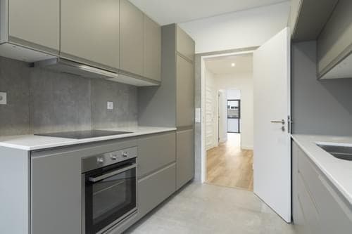 PF32103 - Appartement 4 pièces avec balcon, Restelo, Lisboa - Image 2