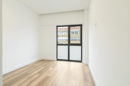 PF32103 - Appartement 4 pièces avec balcon, Restelo, Lisboa - Image 32