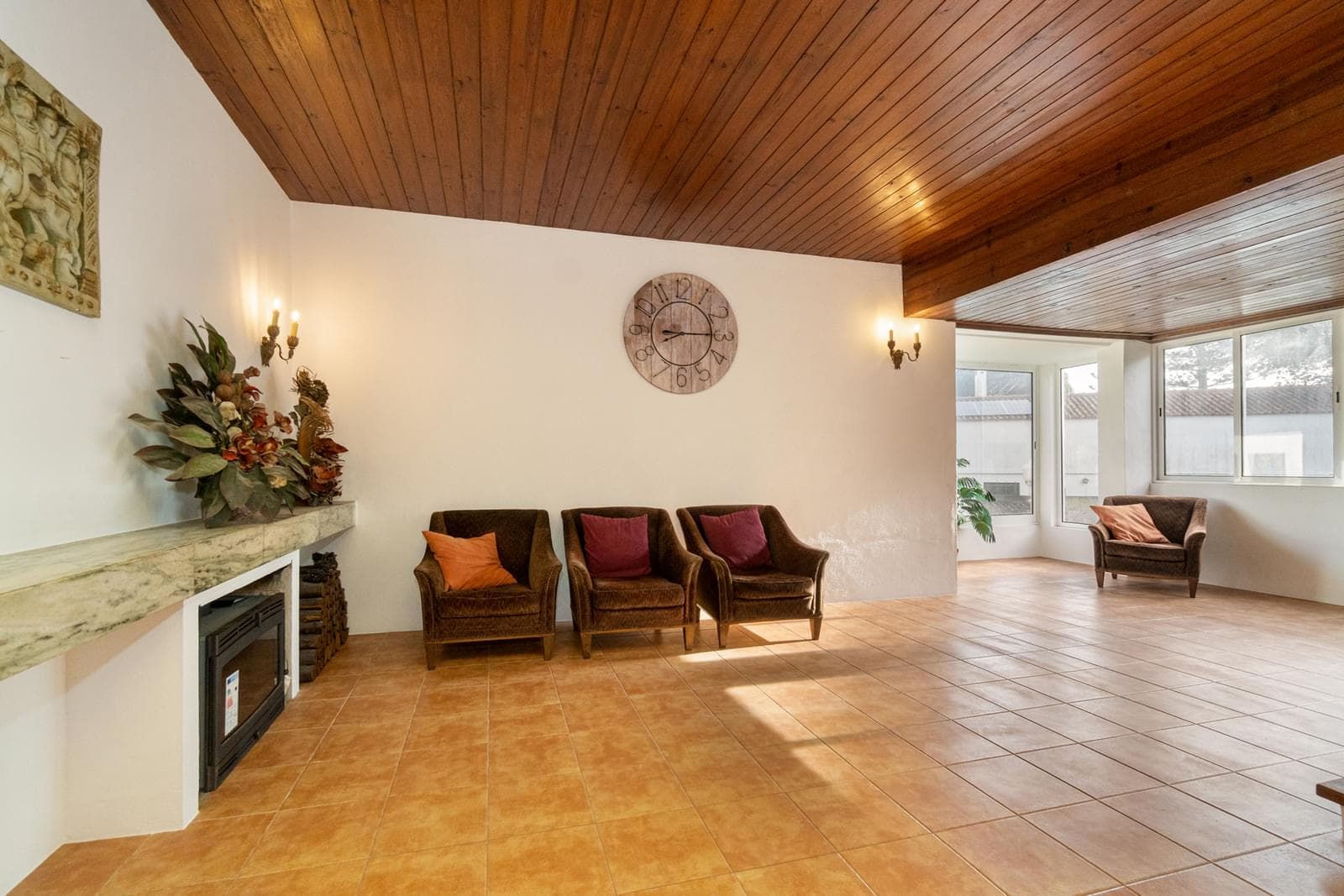 6 Bedroom House with swimming pool, Alto da Barra, Oeiras - Image 10
