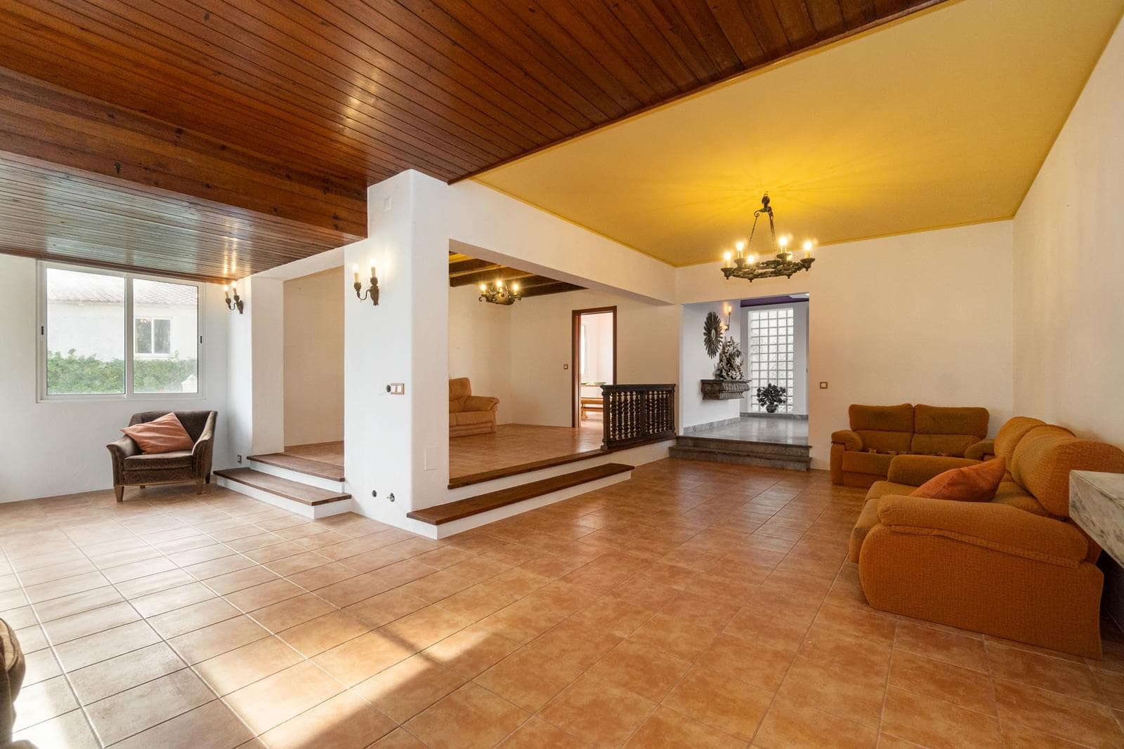 6 Bedroom House with swimming pool, Alto da Barra, Oeiras - Image 11