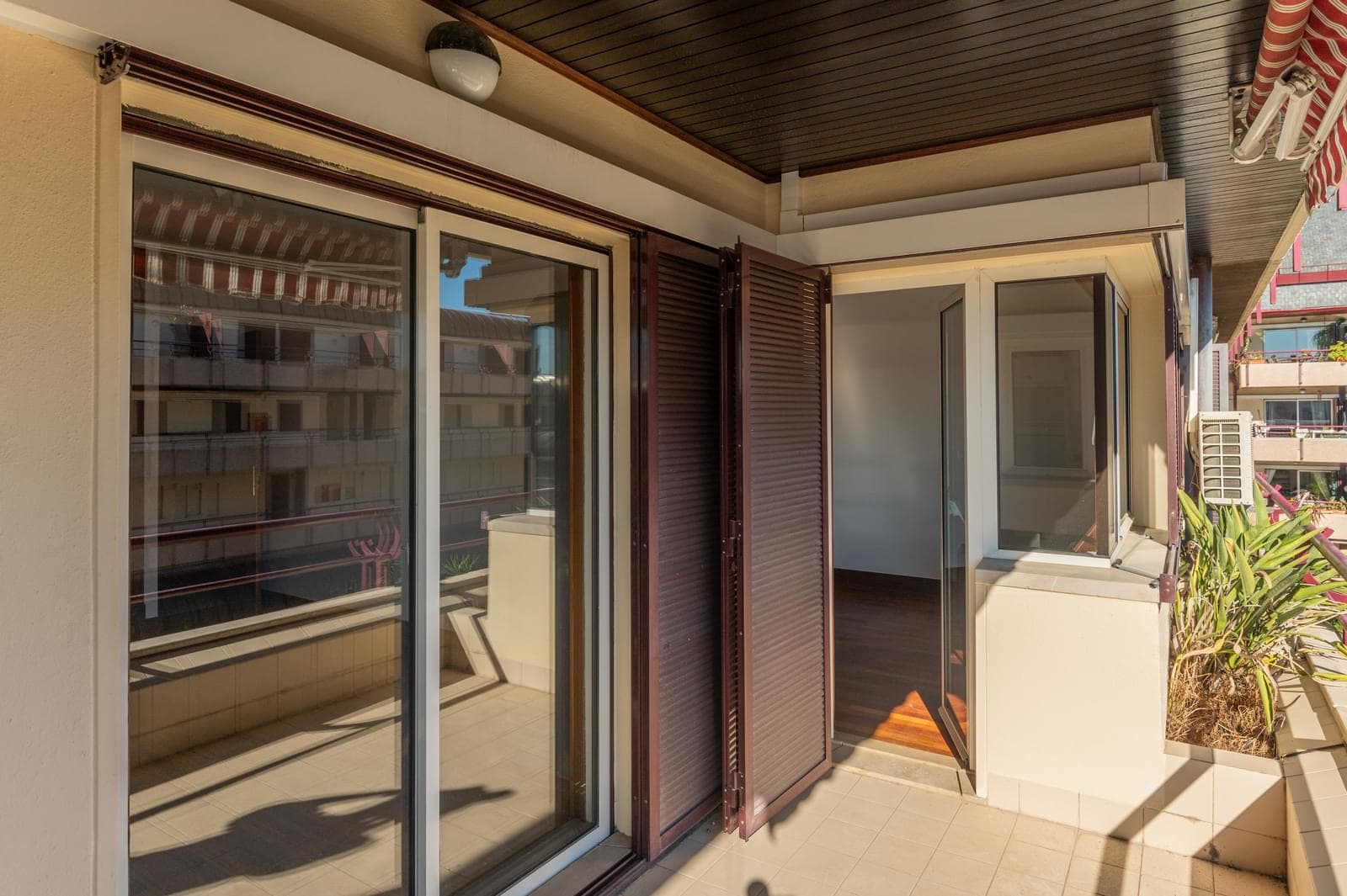 2 Bedroom Apartment with garden, Estoril, Cascais - Image 28