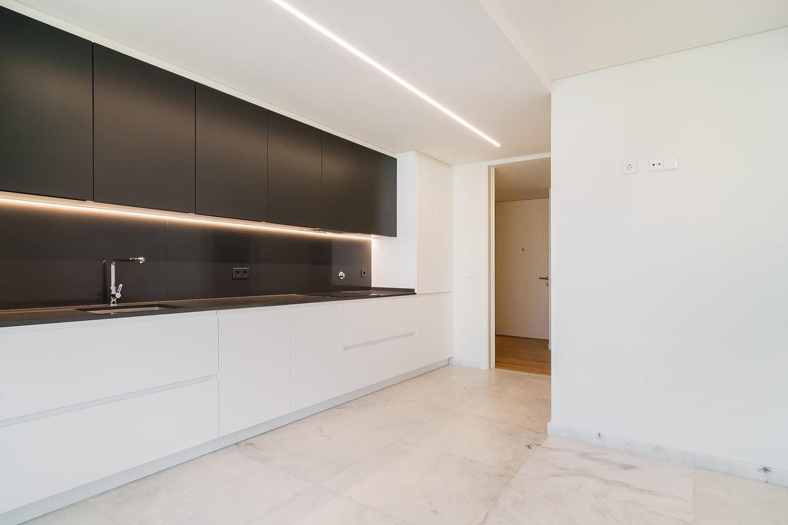 Apartamento T3 com piscina, Campolide, Lisboa - Imagem 43