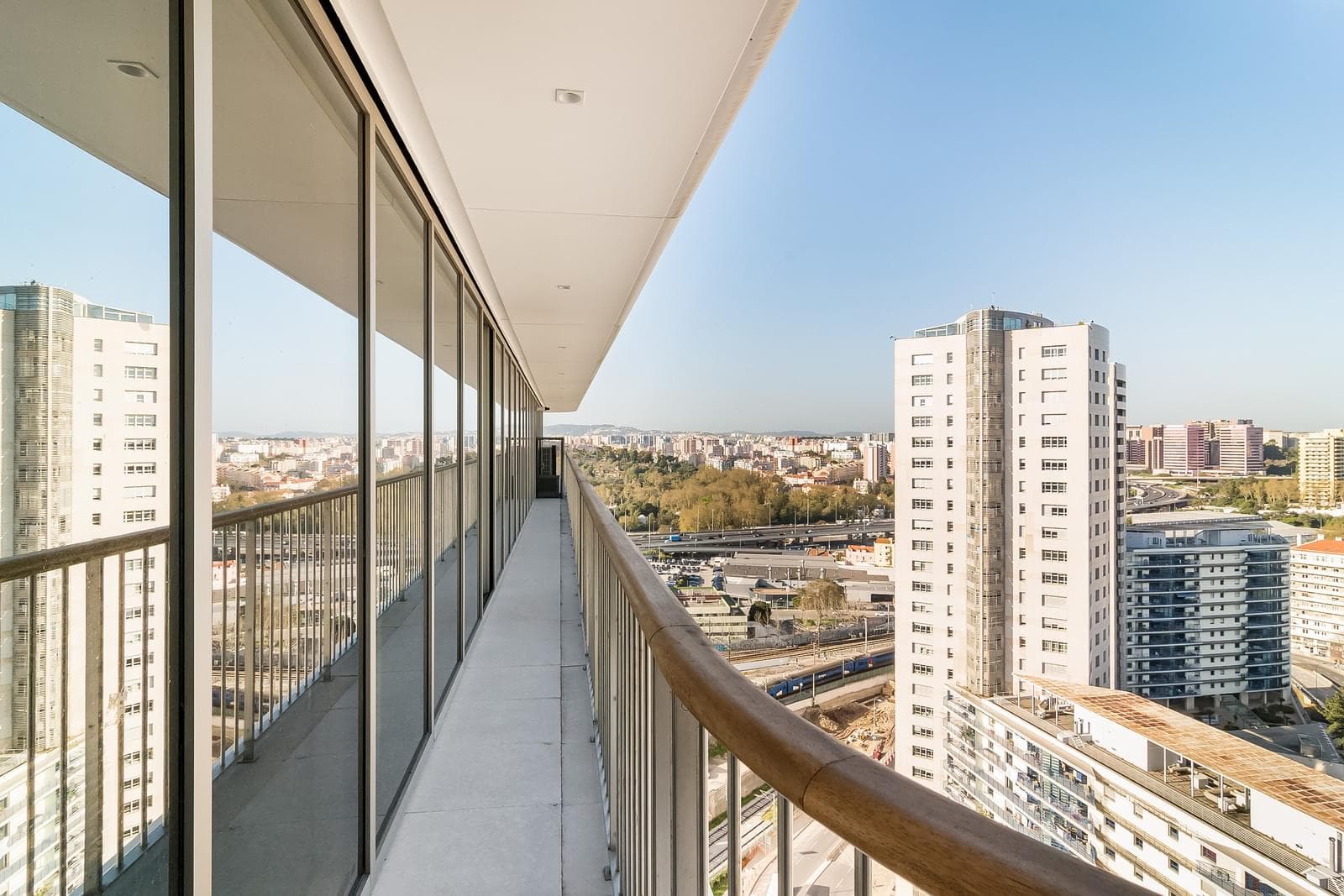 Apartamento T3 com piscina, Campolide, Lisboa - Imagem 36