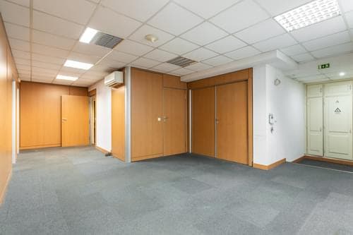 PF32785 - Bureau, Chiado, Lisboa - Image 12