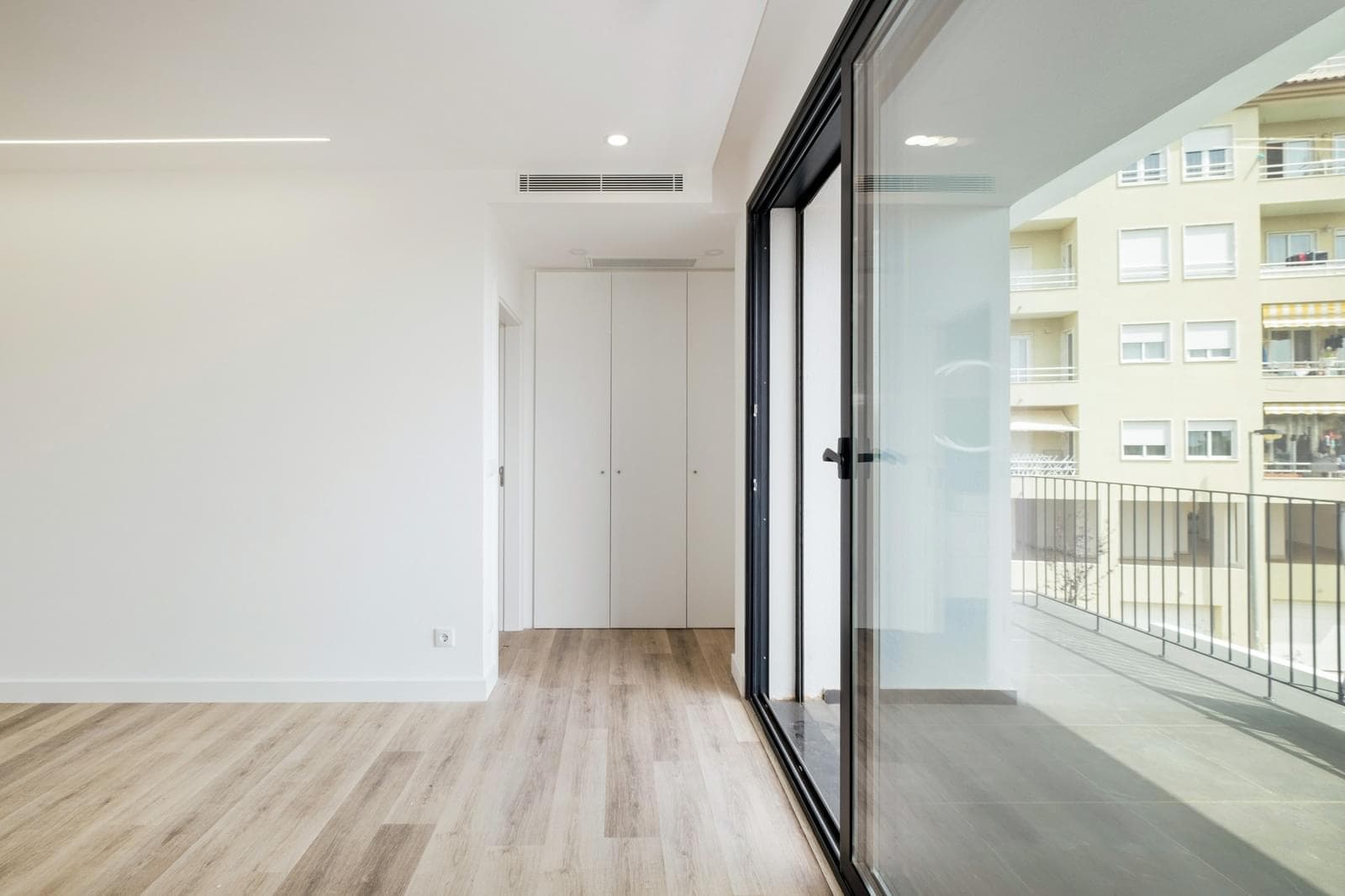Moradia Geminada T3 + 1 com piscina, São Miguel das Encostas (Carcavelos), Cascais - Imagem 14