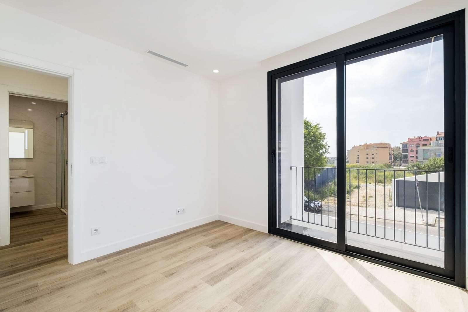 Moradia Geminada T3 + 1 com piscina, São Miguel das Encostas (Carcavelos), Cascais - Imagem 19