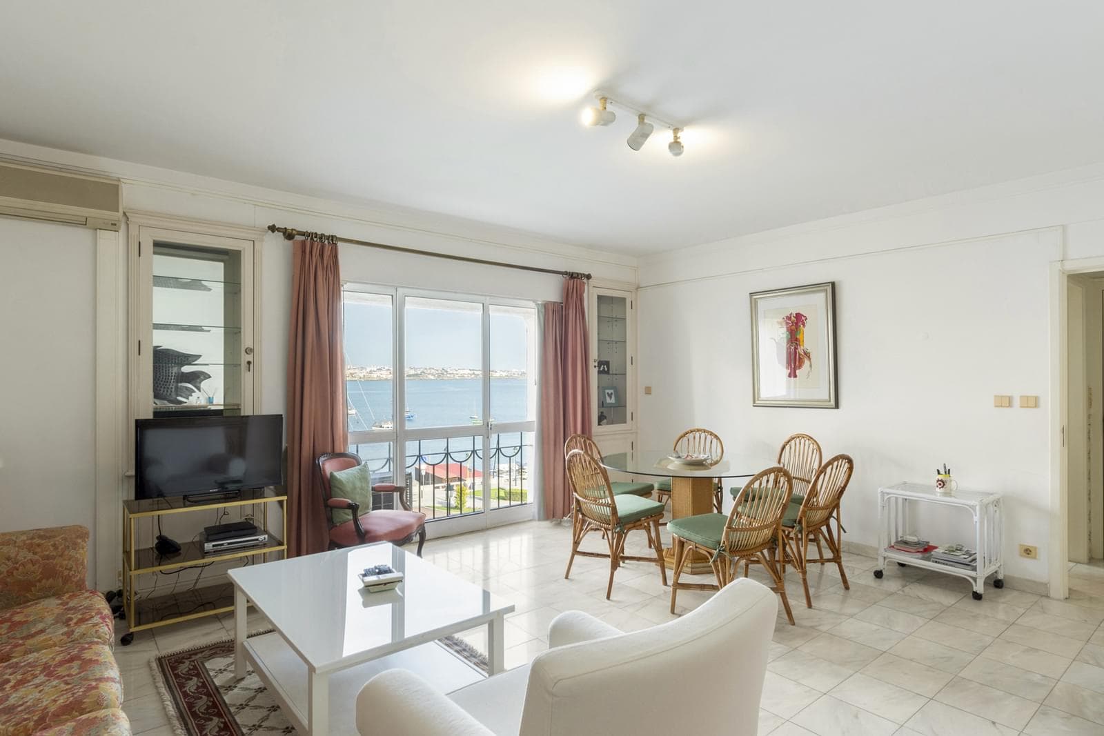 Apartamento T1 com vista, Cascais - Imagem 3